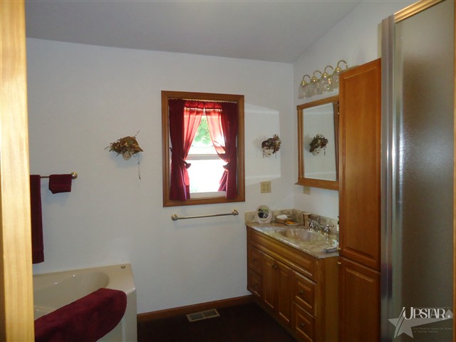 7840 N Brown Rd, Columbia City, IN 46725 photo 15