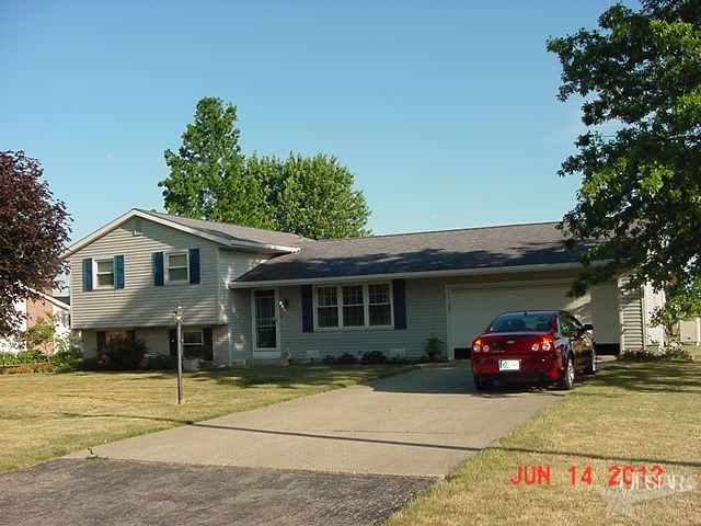 109 Primero Trl, Monroeville, IN 46773 photo 1