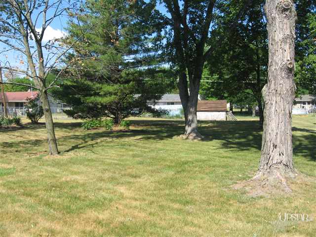 6319 Allenwood Dr, Fort Wayne, IN 46835 photo 2