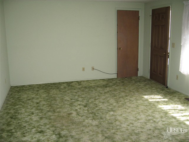 6319 Allenwood Dr, Fort Wayne, IN 46835 photo 3