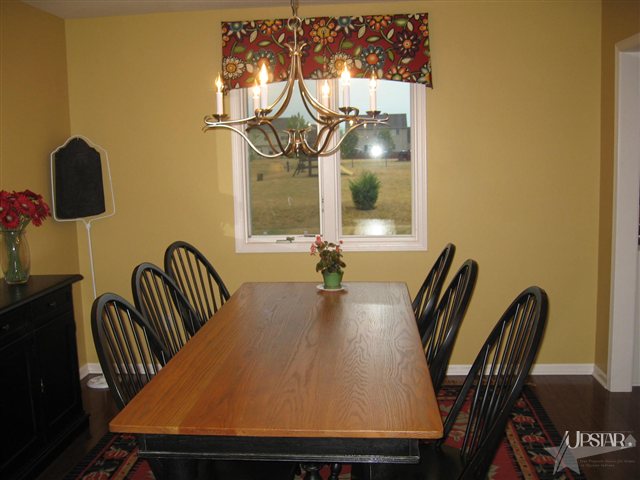 3221 Caledon Pl, Fort Wayne, IN 46818 photo 4