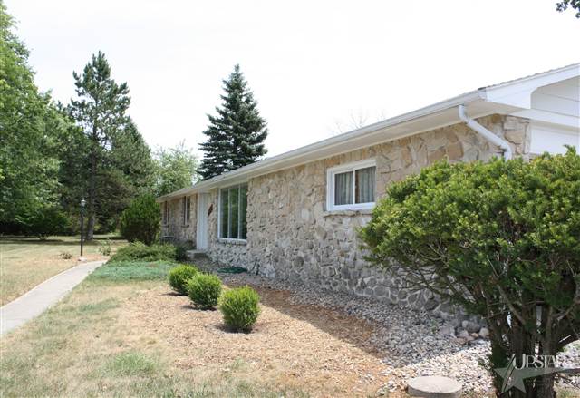 9202 Eby Rd, Fort Wayne, IN 46835 photo 2