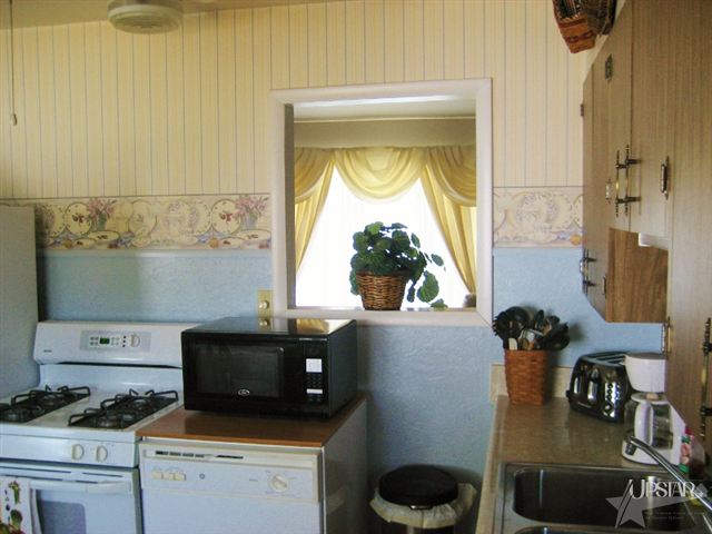 1506 Pacific Dr, Fort Wayne, IN 46819 photo 9