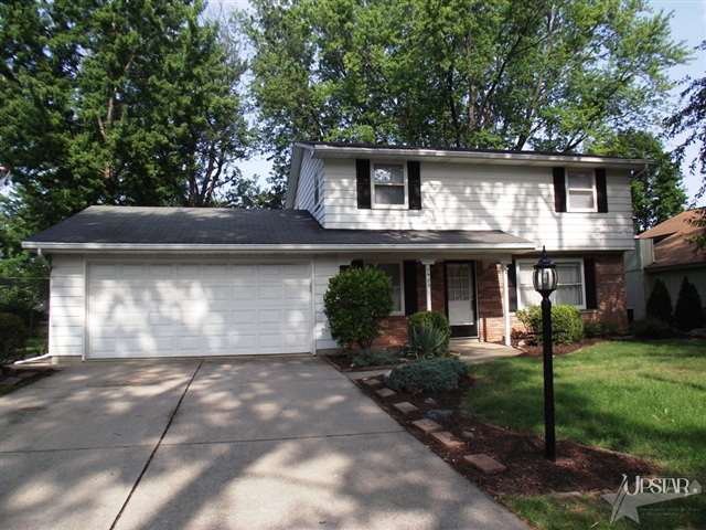 1925 Sovereign Dr, Fort Wayne, IN 46815 photo 1