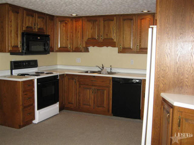 7819 E 200 N, Craigville, IN 46731 photo 3