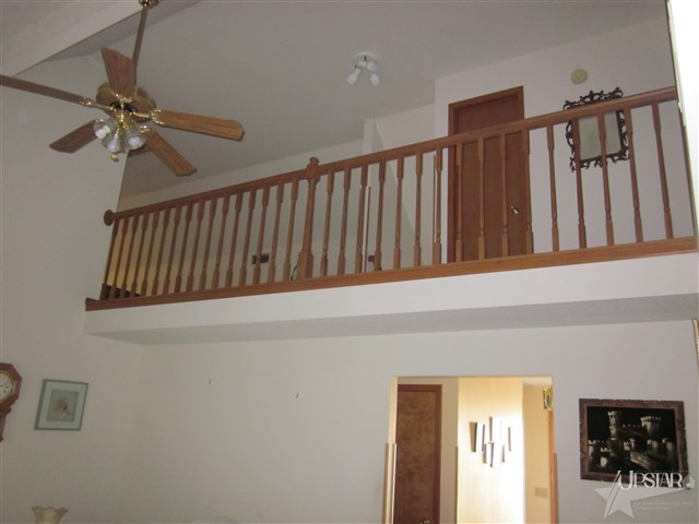 613 Copperfield Dr, Fort Wayne, IN 46825 photo 3