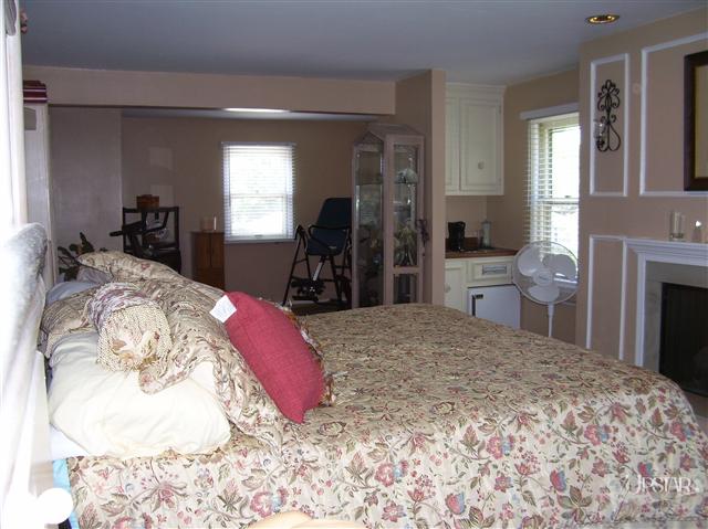 4526 Redstone Ct, Fort Wayne, IN 46835 photo 3