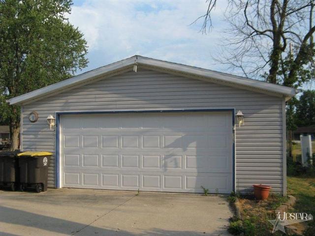 2806 Stinson Dr, Fort Wayne, IN 46816 photo 12