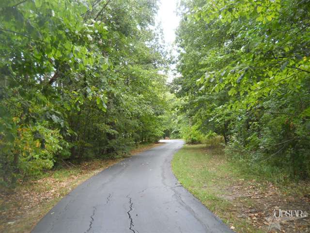533 S Meridian Rd, Huntington, IN 46750 photo 5