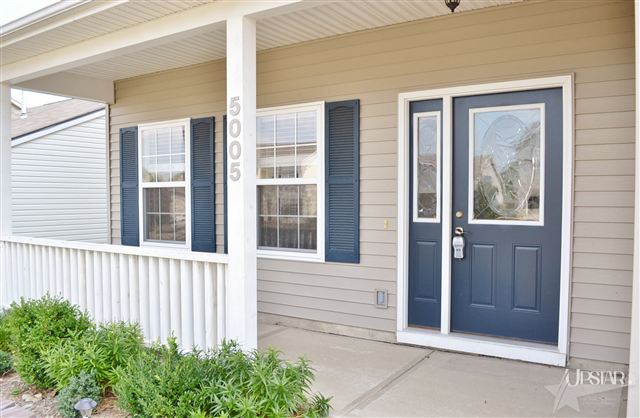 5005 Pocono Xing, Fort Wayne, IN 46808 photo 2