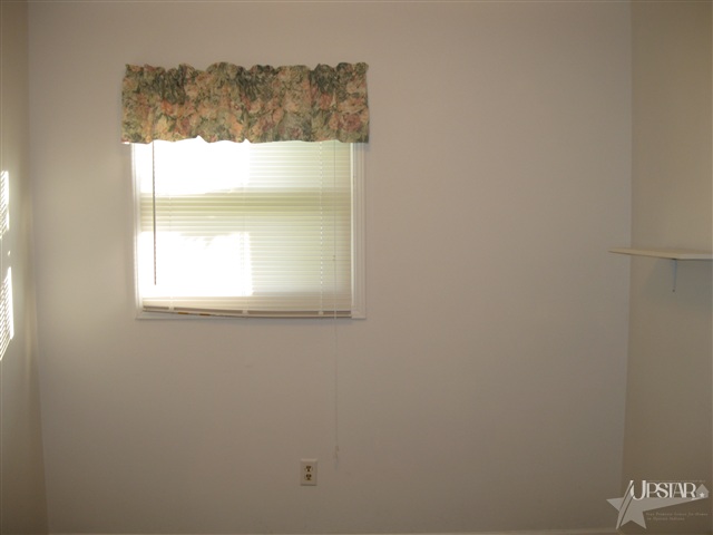 216 Lynfield Ct, Ossian, IN 46777 photo 8