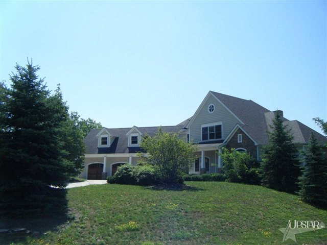 1716 Forest Trl, Fort Wayne, IN 46845 photo 1