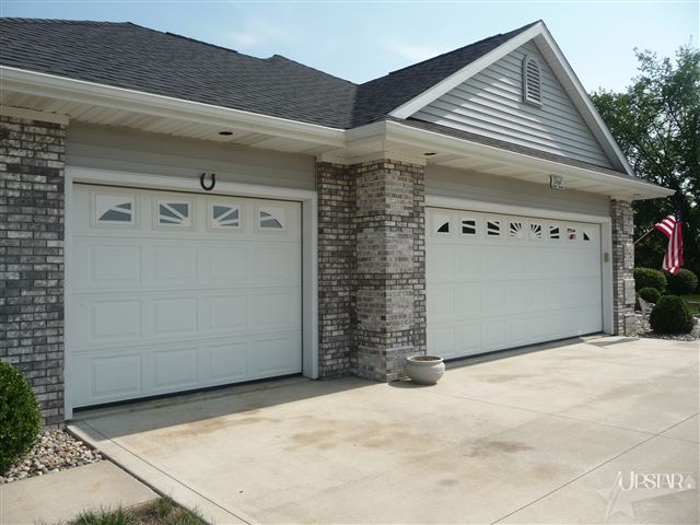 435 W Till Rd, Fort Wayne, IN 46825 photo 13