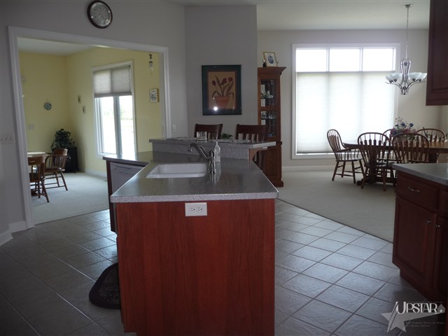435 W Till Rd, Fort Wayne, IN 46825 photo 4