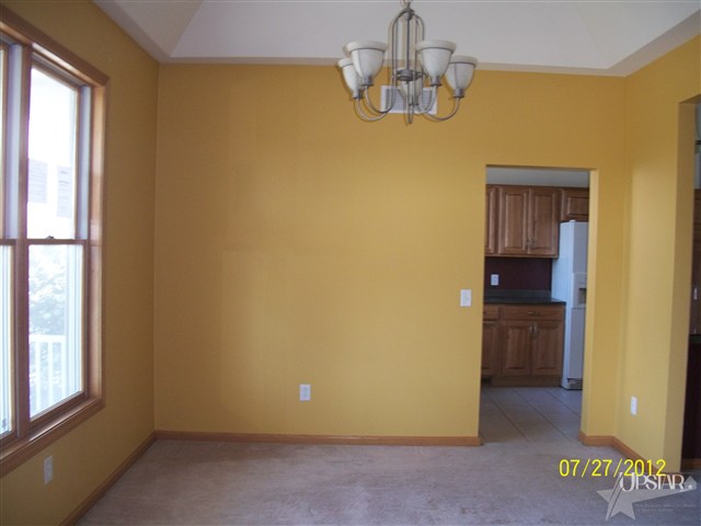 1106 Westfield Ct, Ligonier, IN 46767 photo 2