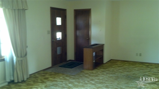 4025 Hampton Ave, Fort Wayne, IN 46808 photo 2