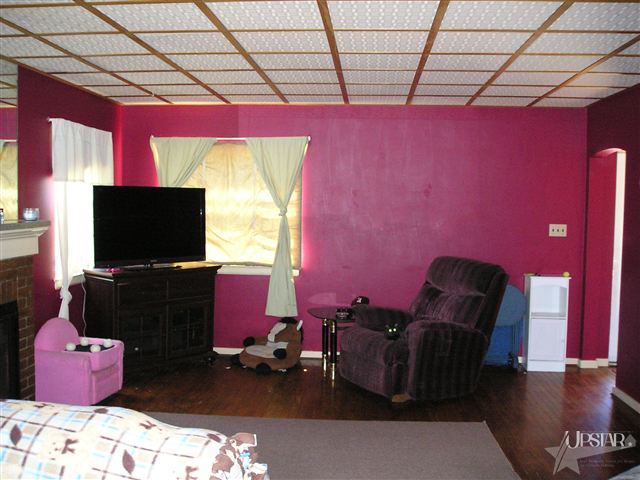 279 Oak St, Huntington, IN 46750 photo 3