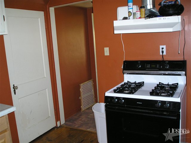 279 Oak St, Huntington, IN 46750 photo 5