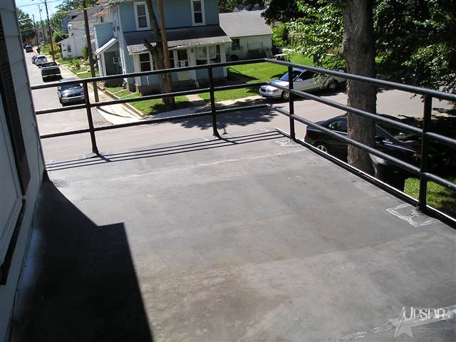 279 Oak St, Huntington, IN 46750 photo 9