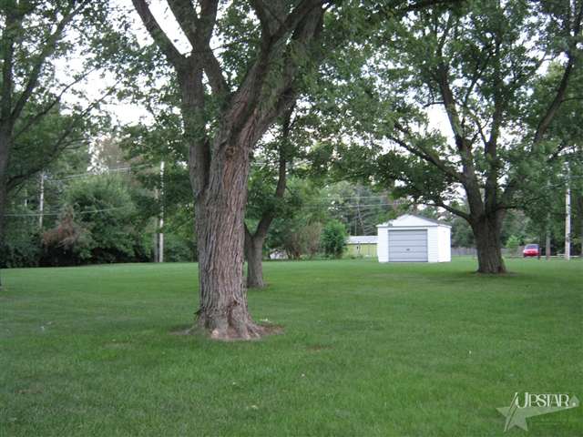 625 Riverview Dr, Bluffton, IN 46714 photo 11