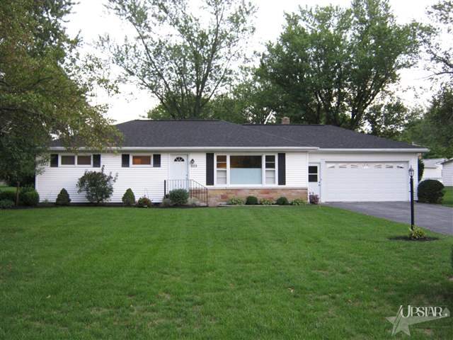 625 Riverview Dr, Bluffton, IN 46714 photo 1