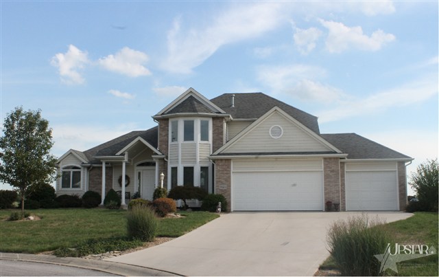 9824 Bitter End Cv, Fort Wayne, IN 46835 photo 1