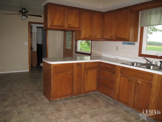 4536 S County Line Rd, Yoder, IN 46798 photo 5