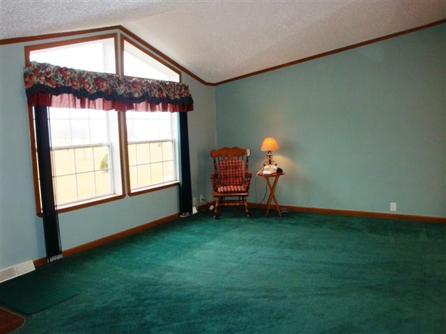 5722 N 650 W, Larwill, IN 46764 photo 4