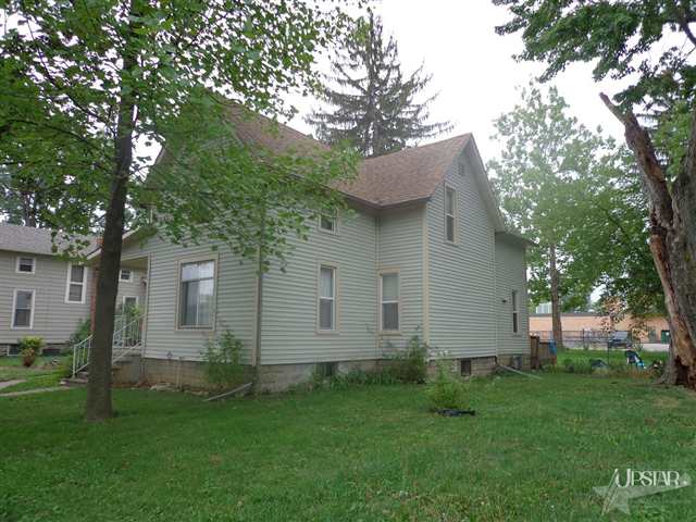 349 W 11th St, Auburn, IN 46706 photo 5
