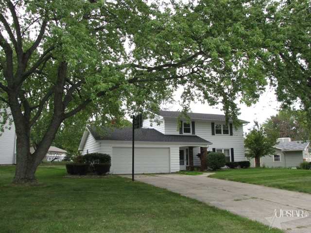 108 Zona Dr, Auburn, IN 46706 photo 1