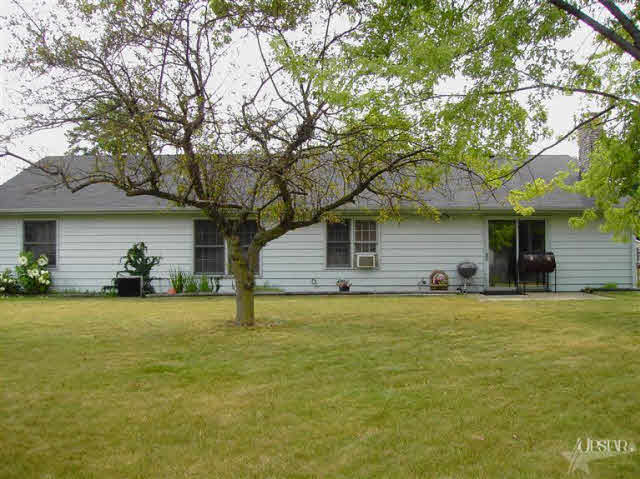 7728 Kettering Dr, Fort Wayne, IN 46816 photo 3