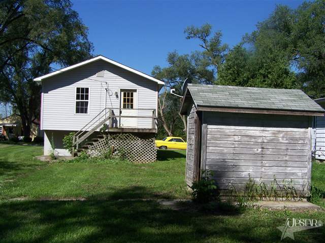 1015 Schirmeyer St, Decatur, IN 46733 photo 9