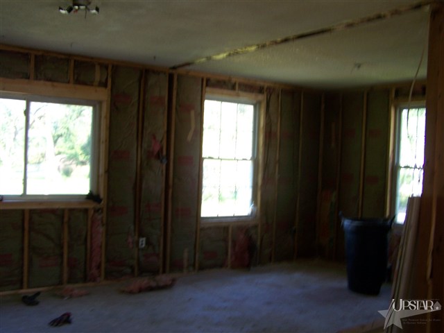 1015 Schirmeyer St, Decatur, IN 46733 photo 4