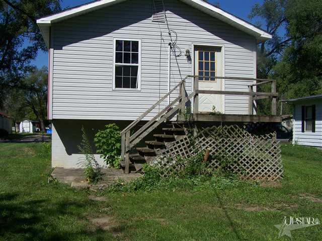 1015 Schirmeyer St, Decatur, IN 46733 photo 2