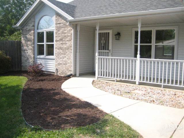 403 Sunset Ln, Decatur, IN 46733 photo 2