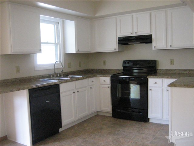 403 Sunset Ln, Decatur, IN 46733 photo 4