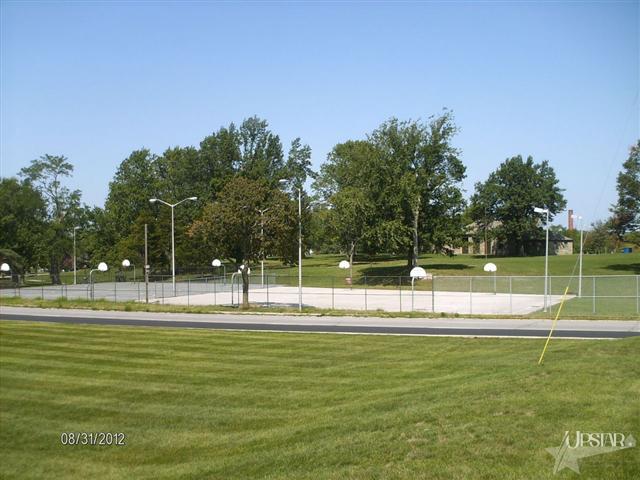 2424 Maumee Ave, Fort Wayne, IN 46803 photo 3