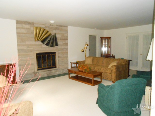 4108 Hiawatha Blvd, Fort Wayne, IN 46809 photo 2