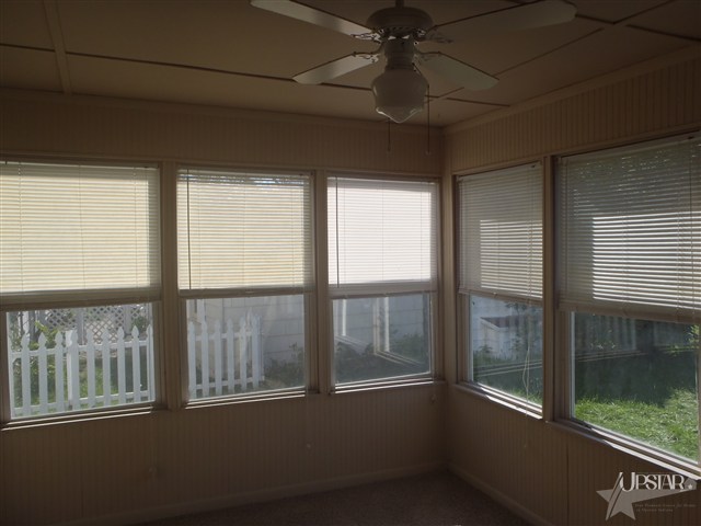 2214 Dodge Ave, Fort Wayne, IN 46805 photo 2