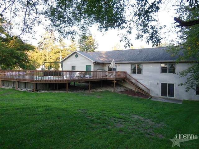 409 S Flint St, South Whitley, IN 46787 photo 14