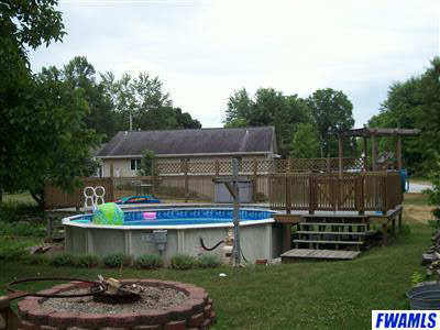 310 W Poplar St, South Whitley, IN 46787 photo 6