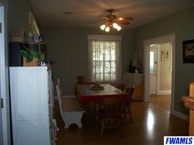 310 W Poplar St, South Whitley, IN 46787 photo 10