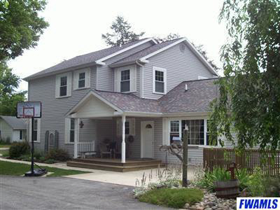 310 W Poplar St, South Whitley, IN 46787 photo 7