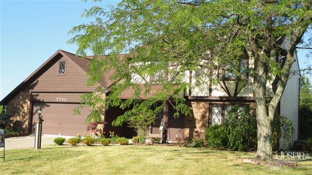 7711 Tendall Ct, Fort Wayne, IN 46825 photo 1