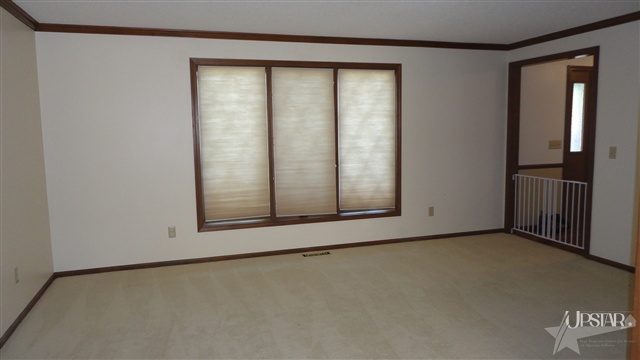7711 Tendall Ct, Fort Wayne, IN 46825 photo 3