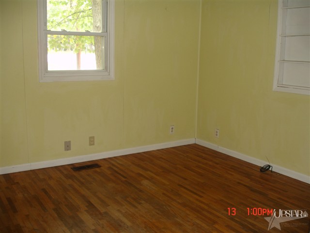 511 N Oak St, Columbia City, IN 46725 photo 8