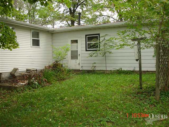 511 N Oak St, Columbia City, IN 46725 photo 3
