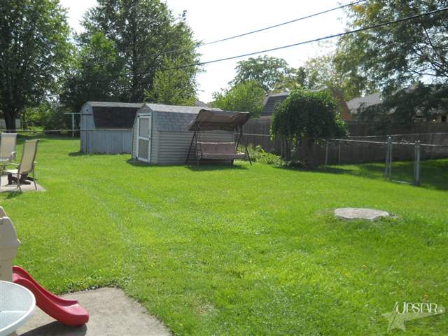 116 Edgemont Dr, Decatur, IN 46733 photo 4