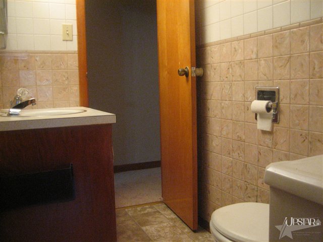 3808 Oxford St, Fort Wayne, IN 46806 photo 5