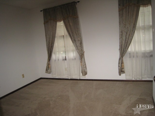 8427 Greenwich Ct, Fort Wayne, IN 46835 photo 13